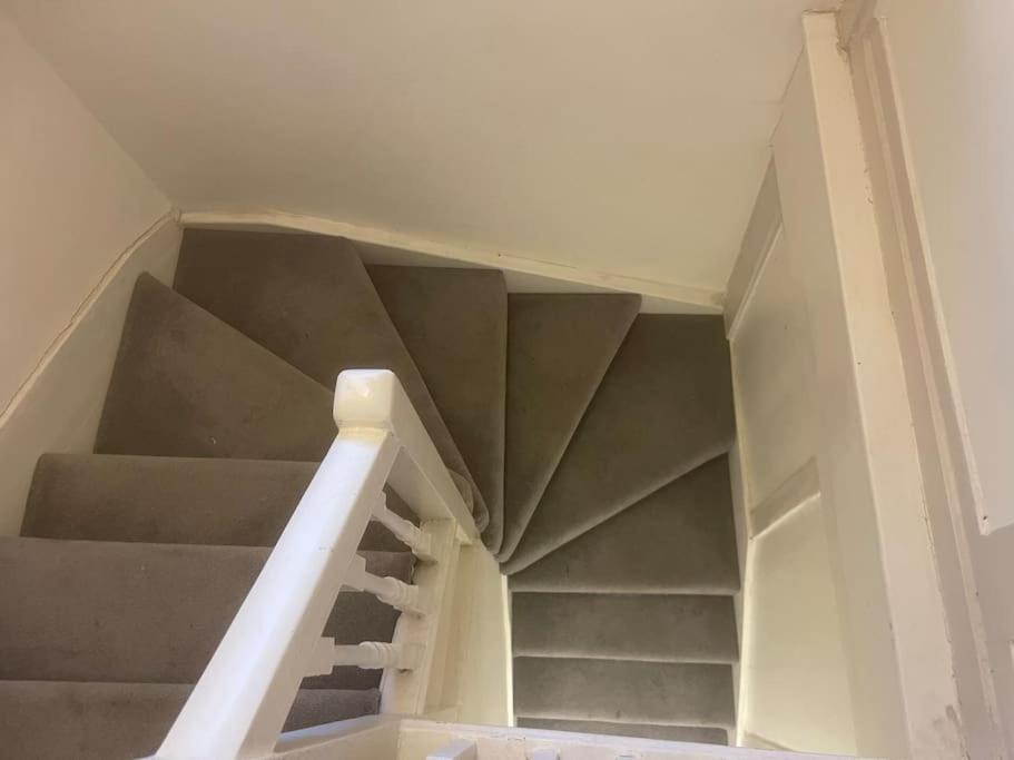 Spacious 2 Bedroom Apartment In The Heart Of Soho. ロンドン エクステリア 写真